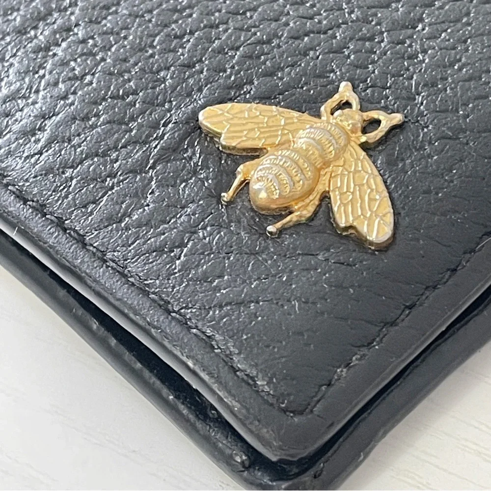 ❤️SOLD❤️Gucci black leather Animalier bee bifold wallet unisex - Picture 2 of 11